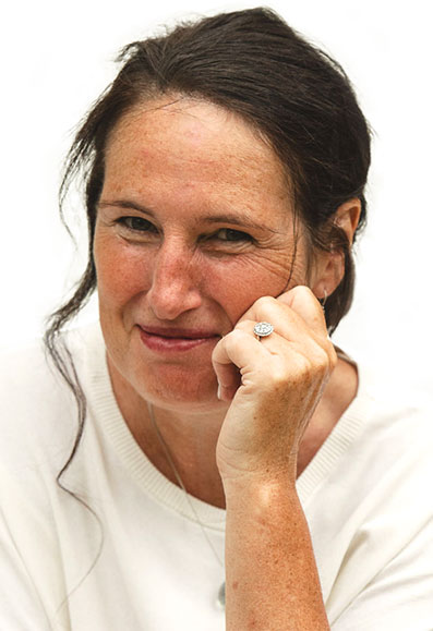 Eva Bourgeois - Self Observation